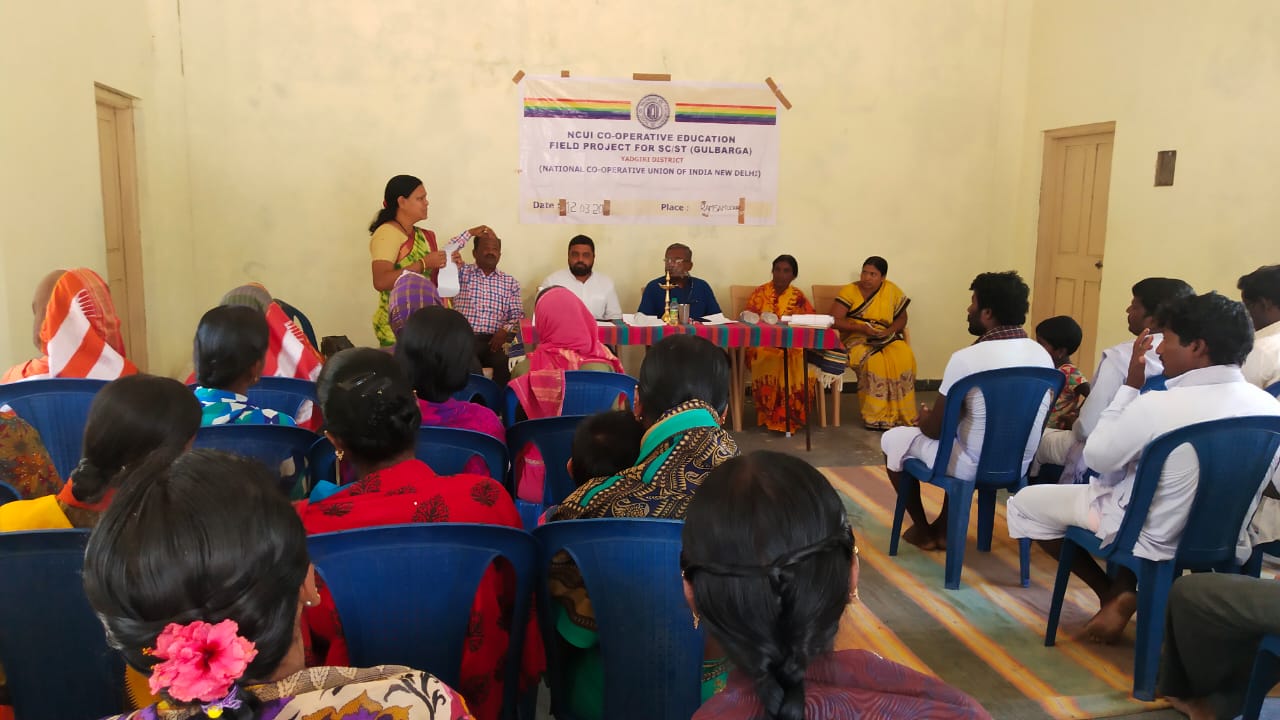 https://1ngo.sgp1.digitaloceanspaces.com/media/NCUI/TRAINING_AS_FILED_WORKERS_FOR_SC_ST_AT_YADGIRIGULBARGA.jpg