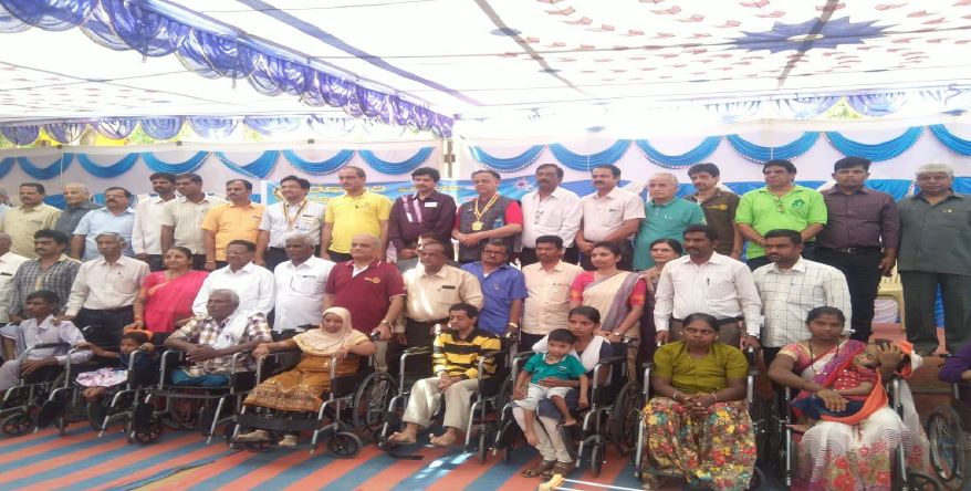 https://1ngo.sgp1.digitaloceanspaces.com/media/adhirakshana/1NGO-00269-Adhirakshana_Samaja_Seva_Samithi-Activities-Distribution_of_wheel_chairs.JPG