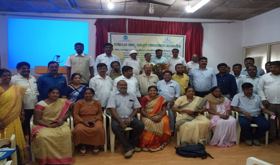https://1ngo.sgp1.digitaloceanspaces.com/media/adhirakshana/1NGO-00269-Adhirakshana_Samaja_Seva_Samithi-Activities-Workshop_at_Bangalore.JPG