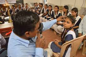 TO PROVIDE SPECTACLES FOR CHILDREN AFFECTED BY REFRACTIVE ERRORS.