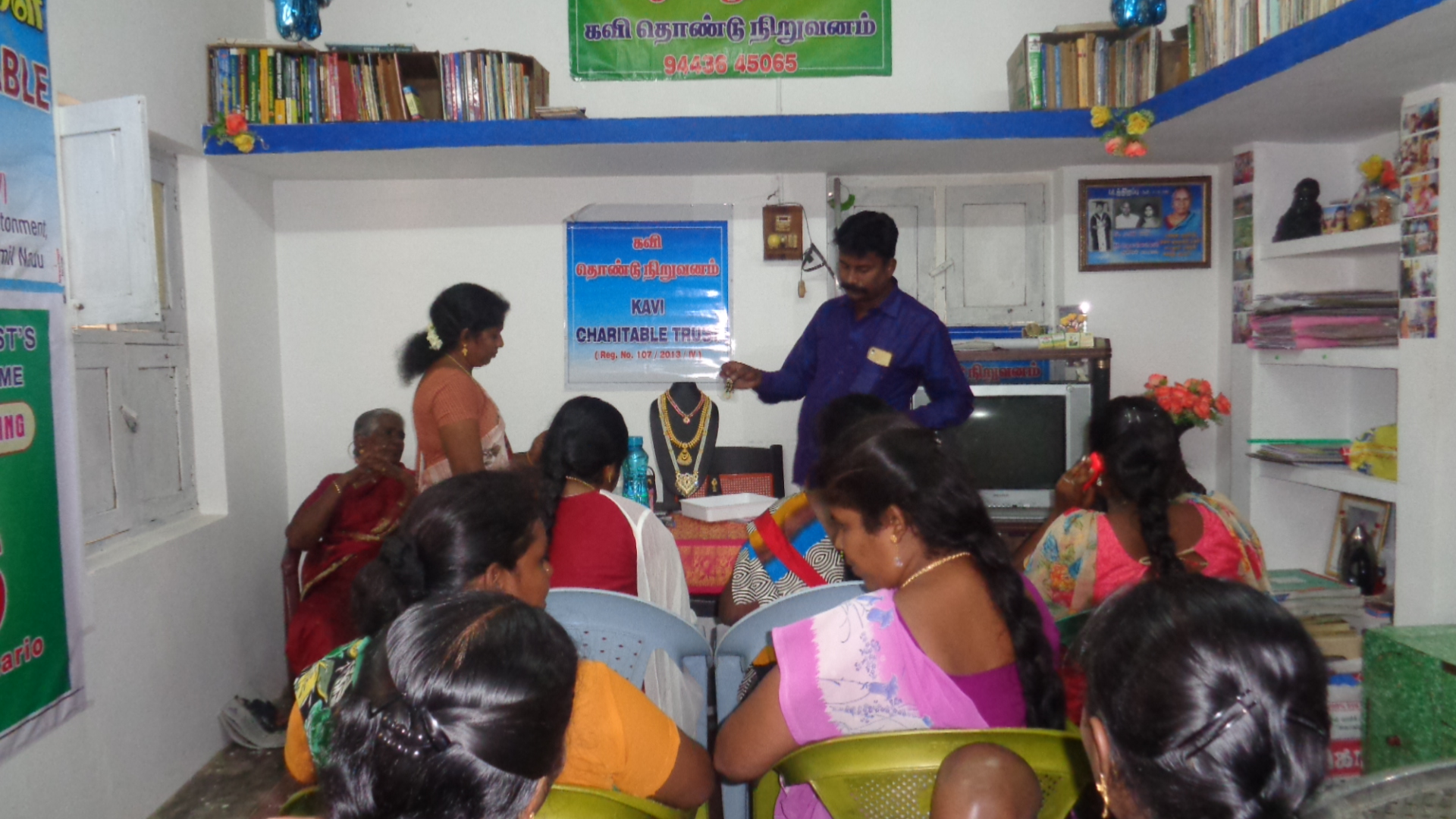 https://1ngo.sgp1.digitaloceanspaces.com/media/kavi/Facebook.JPG