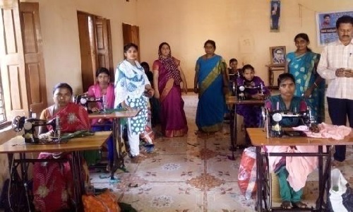 https://1ngo.sgp1.digitaloceanspaces.com/media/mahalaxmi/1NGO-00078-Shree_Mahalaxmi_Seva_Samithi-Activities-img_4.jpg