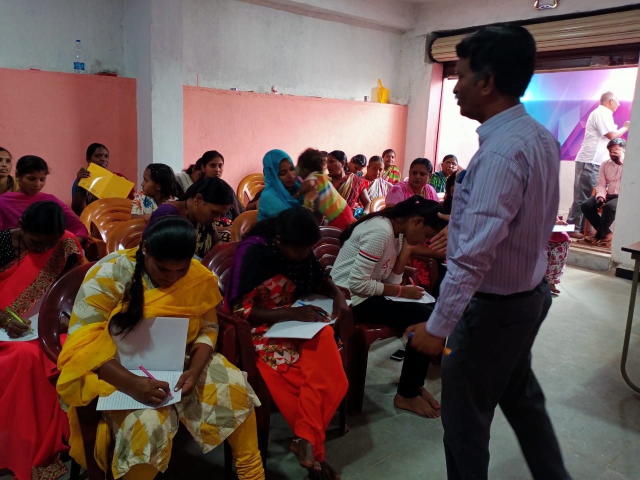 https://1ngo.sgp1.digitaloceanspaces.com/media/reach/COVID_AWARENESS_PROGRAM_ON_03.03.2020_BNF_60_MUSLIMS_AND_HINDU_WOMEN.jpeg