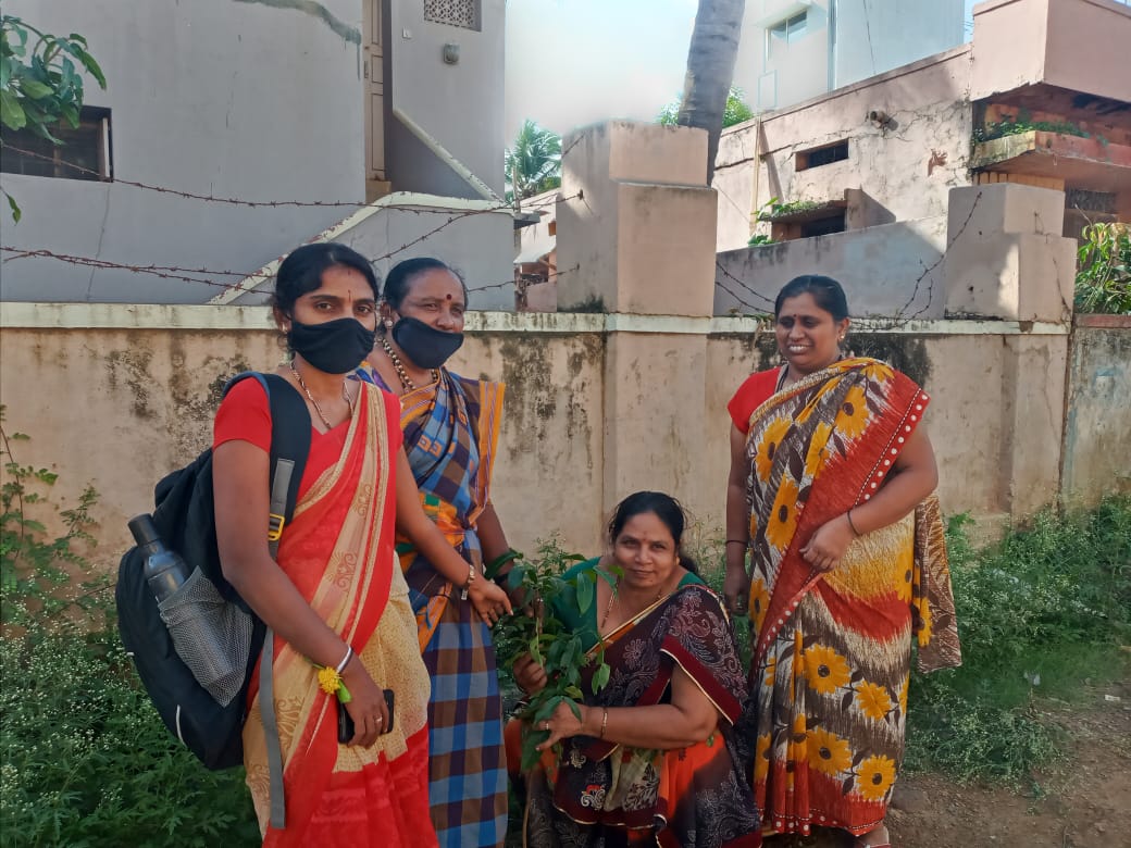https://1ngo.sgp1.digitaloceanspaces.com/media/saraswati/1NGO-00257-Shri_Saraswati_Mahila_Mandal-Activities-World_Environment_Day.jpg.jpeg