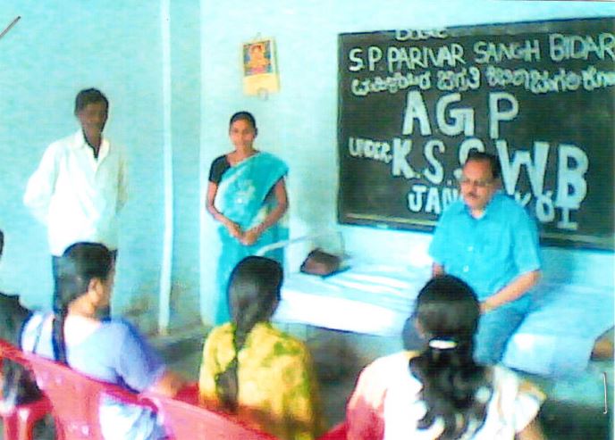 https://1ngo.sgp1.digitaloceanspaces.com/media/spps/1NGO-00354-Swarnabhumi_Pidit_Parivar_Sangh-Activities-Awareness_Generation_Program.JPG