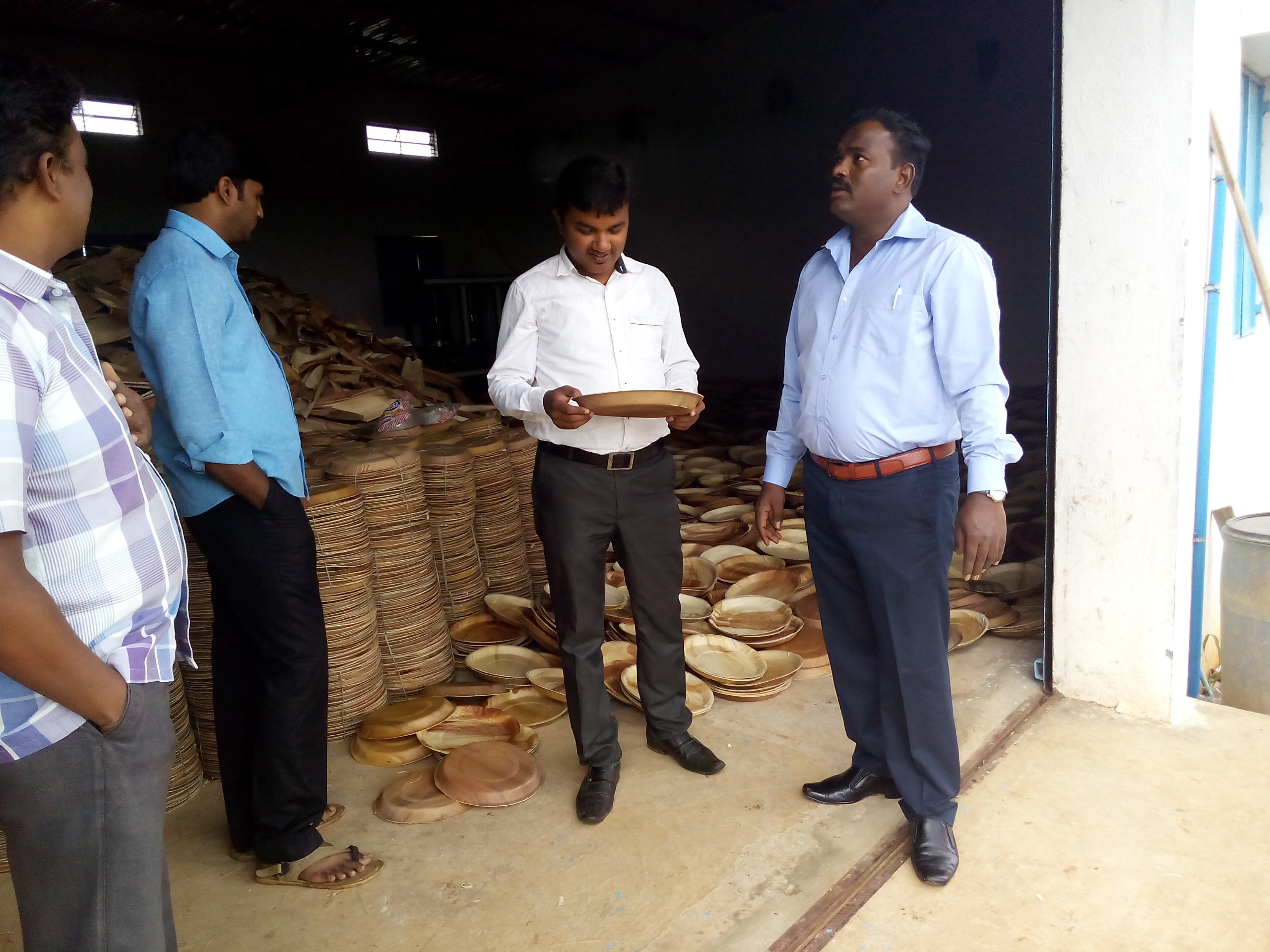 https://1ngo.sgp1.digitaloceanspaces.com/media/youths/20160626_industry_visit.jpg