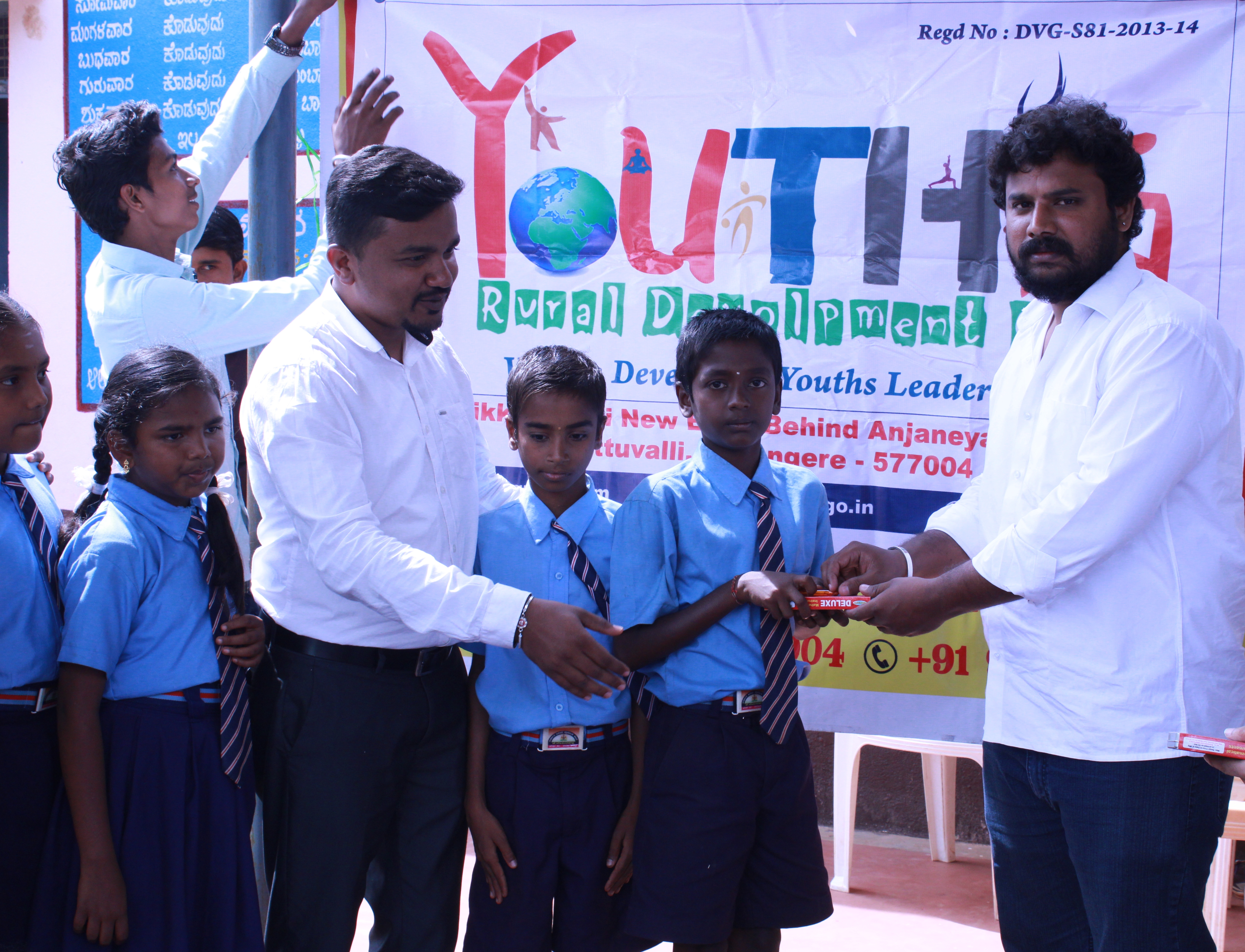 https://1ngo.sgp1.digitaloceanspaces.com/media/youths/20191002_Distrubution_of_Student_needed_equipments.JPG